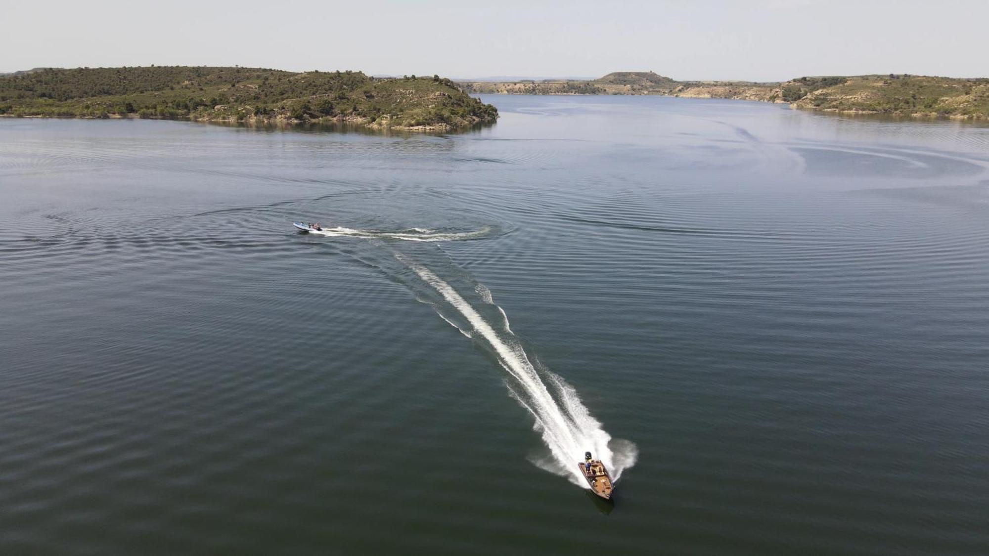 Taiga Lake Caspe Exterior foto