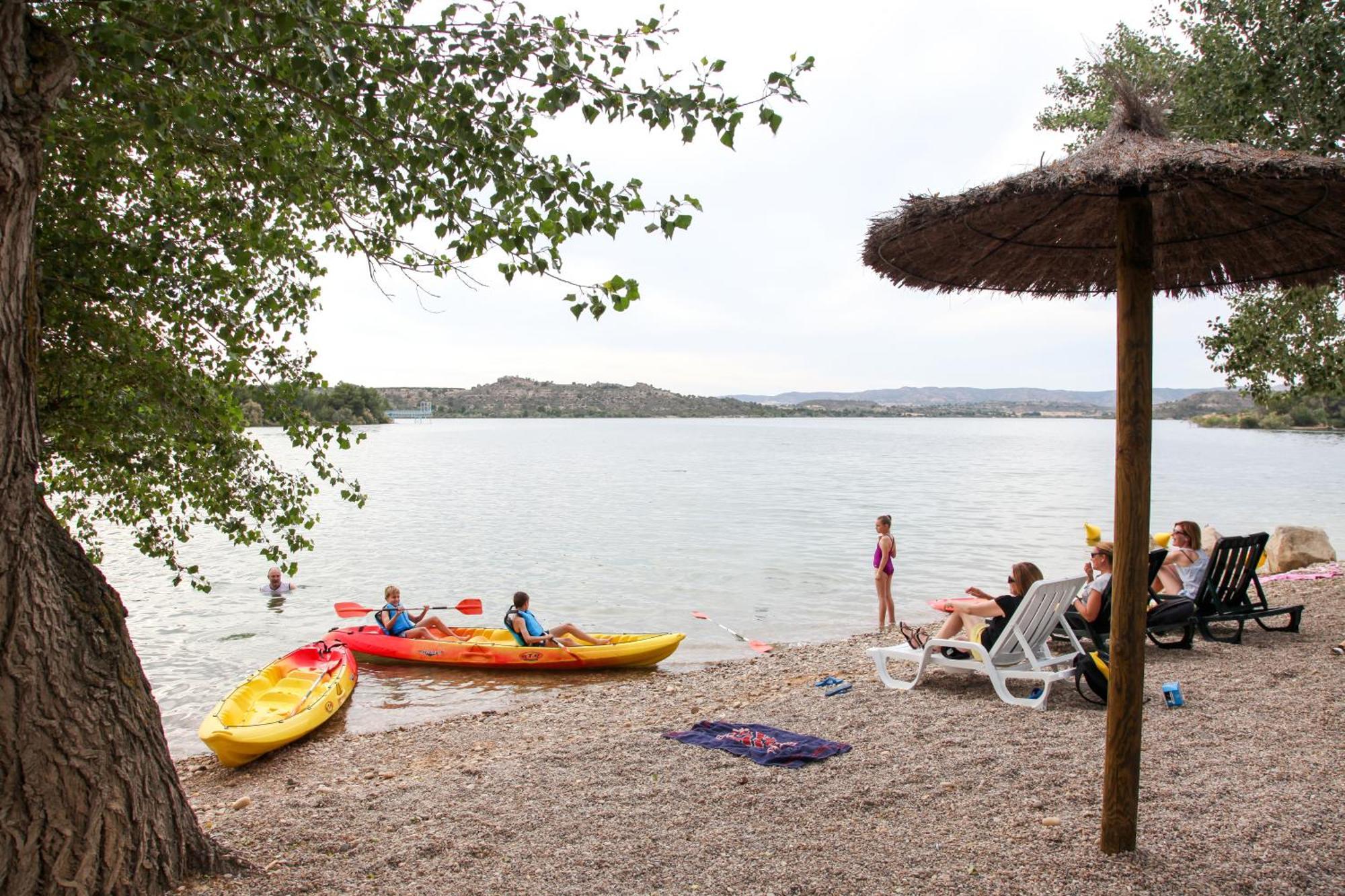 Taiga Lake Caspe Exterior foto